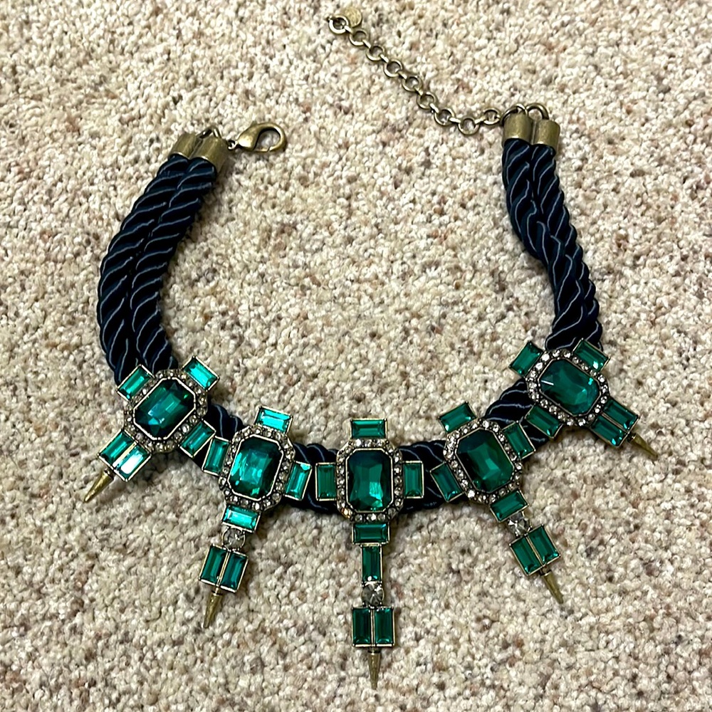 Emerald green collar necklace